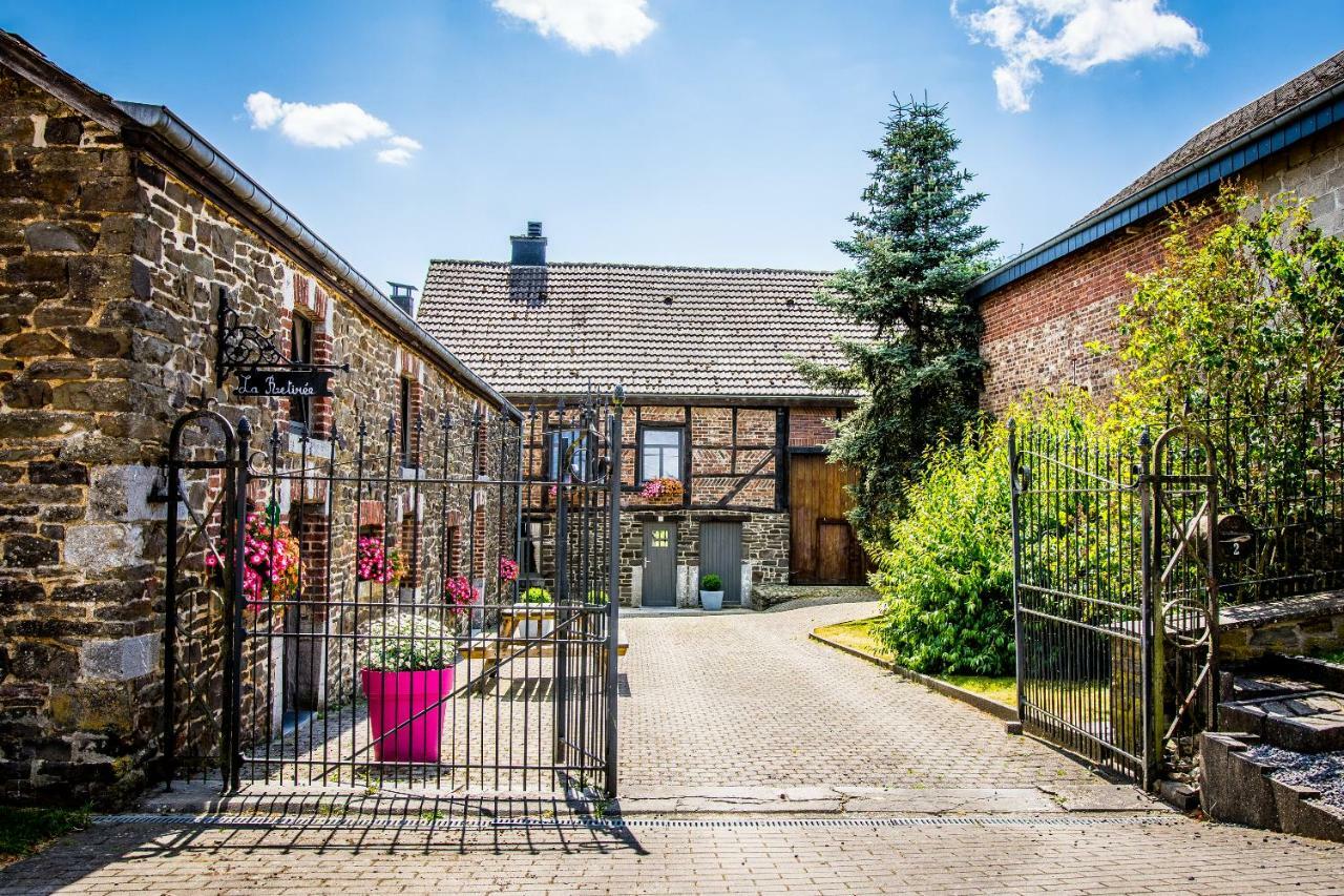 Vila La Retiree Grimbiémont Exteriér fotografie